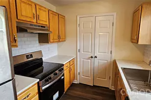 605 Carlyle Way, Asheville, NC 28803 - Photo 4
