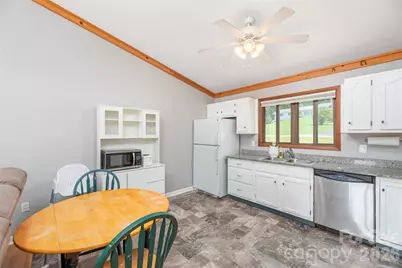99 Young Drive, Candler, NC 28715 - Photo 8