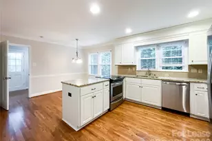 731 Ashmeade Rd, Charlotte, NC 28211 - Photo 4