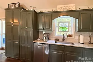 109 Whitehall Ln, Hudson, NC 28638 - Photo 8