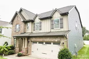 9015 Manor Oak Ct, Charlotte, NC 28277 - Photo 2
