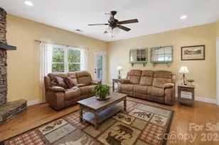 409 Tall Timbers Ln, Waynesville, NC 28785 - Photo 6