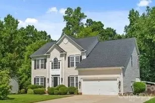 102 Doby Creek Ct, Fort Mill, SC 29715 - Photo 2