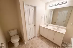 1131 Jordans Pond Ln, Charlotte, NC 28214 - Photo 14