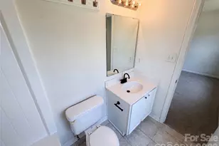 6121 Linda Vista Ln, Charlotte, NC 28216 - Photo 18
