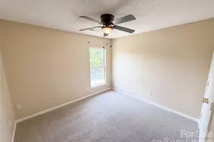 6121 Linda Vista Ln, Charlotte, NC 28216 - Photo 12