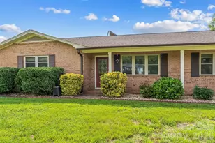 5305 Icard Ridge Rd, Hickory, NC 28601 - Photo 4