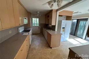 5 Lone Pine Rd, Asheville, NC 28803 - Photo 10