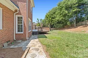 2328 Howerton Ct, Charlotte, NC 28270 - Photo 6