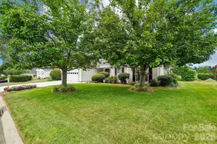 37 Stonehollow Rd, Fletcher, NC 28732 - Photo 4