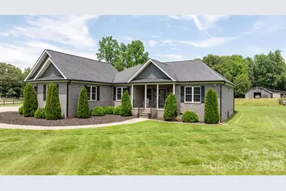 1100 Rainbow Drive, Mount Holly, NC 28120 - Photo 2