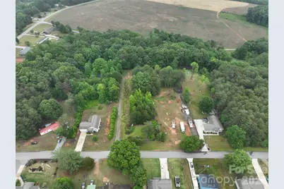 6412 Laura Avenue, Sherrills Ford, NC 28673 - Photo 10