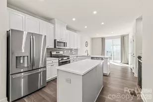 135 Music Hall Wy, Charlotte, NC 28203 - Photo 6