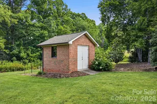 232 Westwood Dr, Morganton, NC 28655 - Photo 8