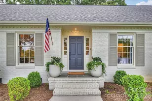 601 Lansdowne Rd, Charlotte, NC 28270 - Photo 2