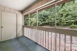 2604 Vineyard Blvd, Asheville, NC 28805 - Photo 16