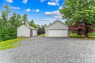 2610 Bear Creek Rd, Marshall, NC 28753 - Photo 20
