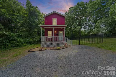308 E 10th Street, Oakboro, NC 28129 - Photo 1