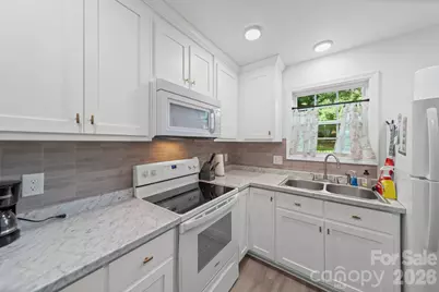 308 E 10th Street, Oakboro, NC 28129 - Photo 24