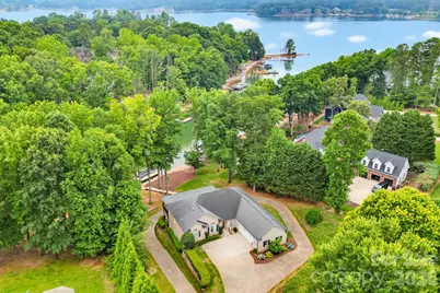 197 April Road, Troutman, NC 28166 - Photo 2