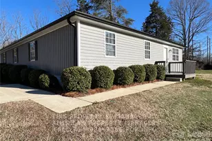 299 Rustic Rd, Mooresville, NC 28115 - Photo 2