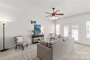 11148 Heritage Green Dr, Cornelius, NC 28031 - Photo 4