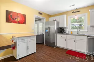 9126 Essen Ln, Charlotte, NC 28210 - Photo 12