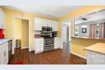 9126 Essen Lane, Charlotte, NC 28210 - Photo 14