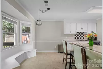 8704 Hornwood Court, Charlotte, NC 28215 - Photo 6