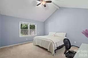 8704 Hornwood Ct, Charlotte, NC 28215 - Photo 10