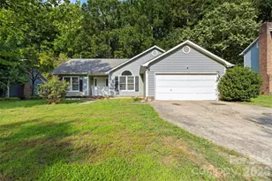 8704 Hornwood Ct, Charlotte, NC 28215 - Photo 1