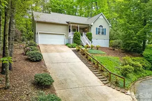 61 Autumn Gln Ct, Brevard, NC 28712 - Photo 2