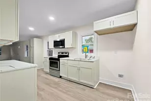 218 Palmer St NW, Lenoir, NC 28645 - Photo 2