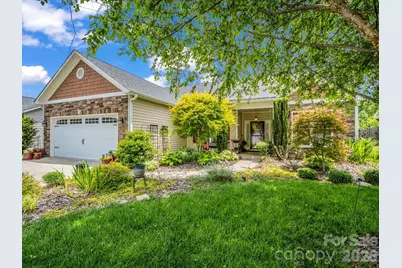 74 Foxtail Court, Hendersonville, NC 28792 - Photo 2