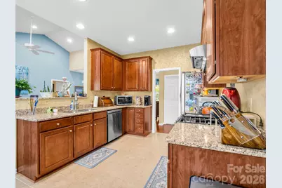 74 Foxtail Court, Hendersonville, NC 28792 - Photo 18