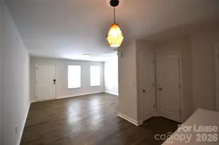 843 Plaza Walk Dr, Charlotte, NC 28215 - Photo 4
