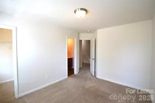 843 Plaza Walk Dr, Charlotte, NC 28215 - Photo 16