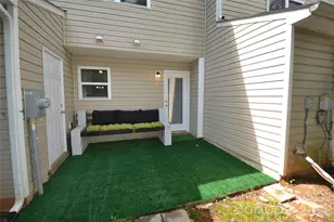 843 Plaza Walk Dr, Charlotte, NC 28215 - Photo 28