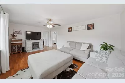 3526 16th Street NE, Hickory, NC 28601 - Photo 4