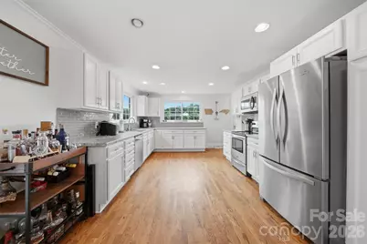 3526 16th Street NE, Hickory, NC 28601 - Photo 10