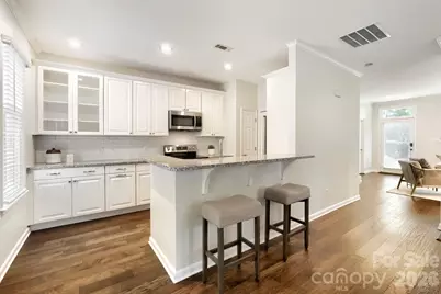 2515 Dilworth Heights Lane, Charlotte, NC 28209 - Photo 8