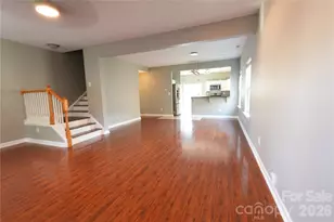 6410 Castlewynd Ct, Charlotte, NC 28212 - Photo 2