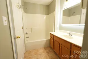 6410 Castlewynd Ct, Charlotte, NC 28212 - Photo 8