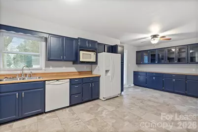 10932 Osprey Drive, Charlotte, NC 28226 - Photo 8
