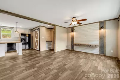 22 Split Pine Cove, Clyde, NC 28721 - Photo 4