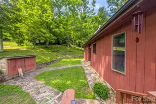 114 Dewberry Ln, Burnsville, NC 28705 - Photo 8