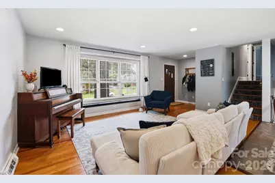 7419 Meadowdale Lane, Charlotte, NC 28212 - Photo 2