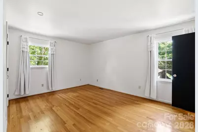 7419 Meadowdale Lane, Charlotte, NC 28212 - Photo 12