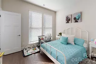 244 Uptown W Dr, Charlotte, NC 28208 - Photo 14