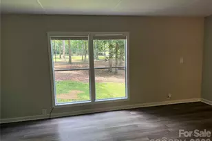 1140 Love Valley Rd, Clover, SC 29710 - Photo 8